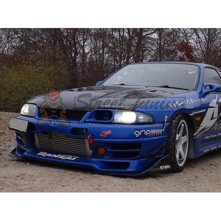 Комплект обвесов на Nissan Skyline R33 Cедан