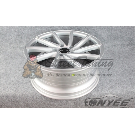 Новые диски Vossen CVT-R Replica R17 4X100 ET35 J7,5 серебро