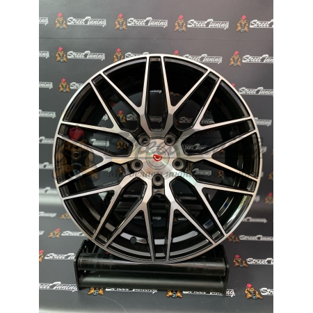 Новые диски Vossen HF-2 R18 J8.5 ET35 5x114.3 Black+Silver