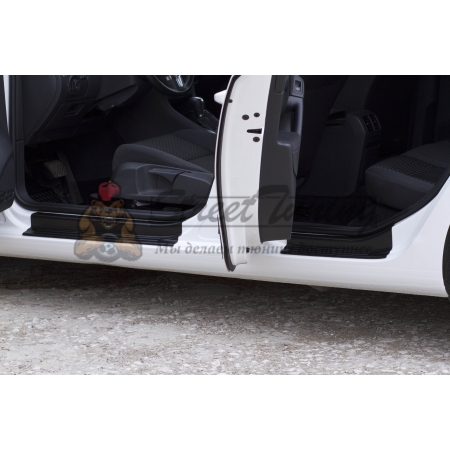 Volkswagen  Golf VI 2009-2012 Накладки на внутренние пороги дверей (Вариант 2)