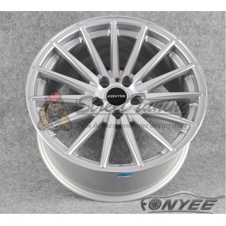 Новые диски Vossen VFS2 Replica R18 5X114,3 ET35 J8,5 серебро