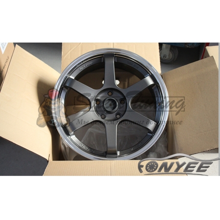 Новые диски Rays TE37 R18 5X114,3 ET40 J8 серые матовые + хром полка