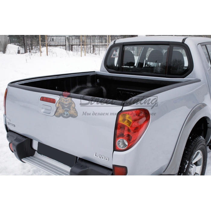 Mitsubishi L200 2010—2013 (рестайлинг) Комплект накладок на боковые борта и задний откидной борт (со скотчем 3М)