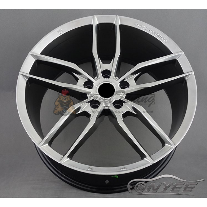 Новые диски KE Flow Forming модель 4 R18 5X114,3 ET40 J8 черный + серебро