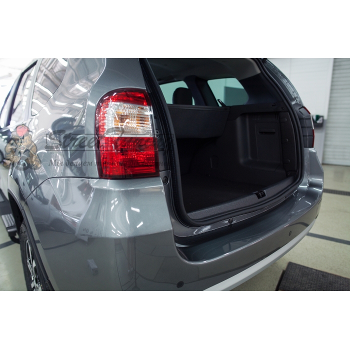 Nissan Terrano 2014-2015 Накладка на порожек багажника (без скотча)