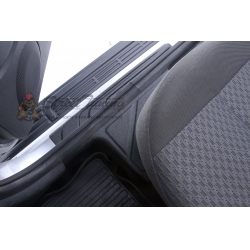 Lada Largus (фургон) 2012—н.в. Накладки на ковролин порогов передних дверей