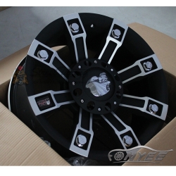 Новые диски Metal Mulisha Series 13 R18 5X139,7-5X150 ET0 J9 черный мат + серебро