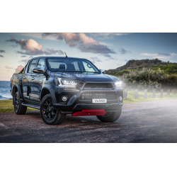 Передние фары для Toyota Hilux pick up 2015+