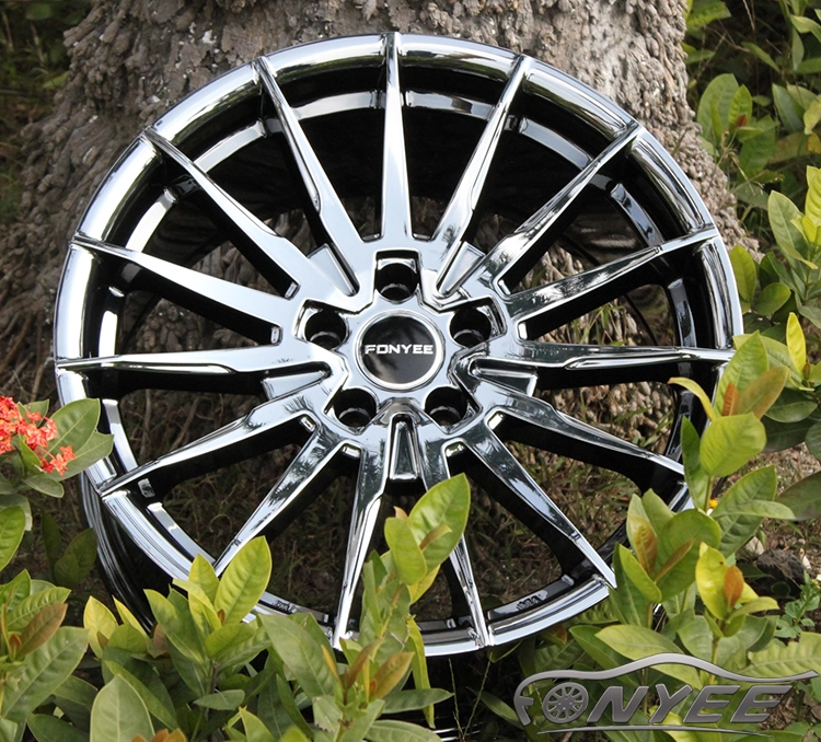 картинка Новые диски WORK URBANZONE FERVORE R18 5X114,3 ET40 J8,0 платиновые от магазина  StreetTuning