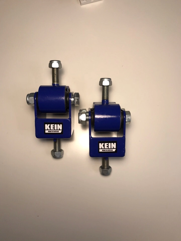 картинка Комплект опор двигателя для Toyota Mark2, Chaser, Cresta, Crown, Majesta от магазина  StreetTuning