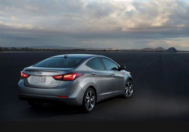 картинка Задние LED фары для HYUNDAI ELANTRA (AVANTE MD)2011-2016 от магазина  StreetTuning