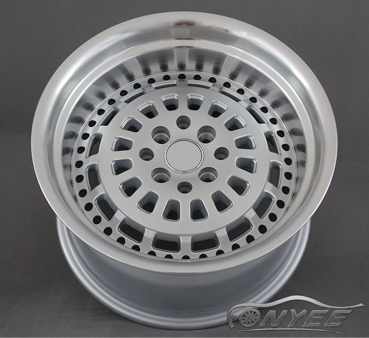 картинка Новые диски ESM 015 R15 4x100 ET25 J8 серебро + черные болтики от магазина  StreetTuning