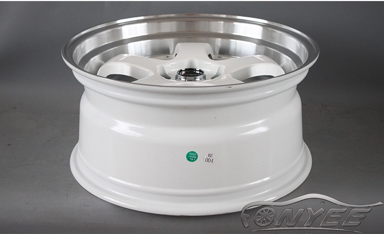 картинка Новые диски JNC 017 R18 5X114,3 ET20 J8,5 белый + серебро от магазина  StreetTuning