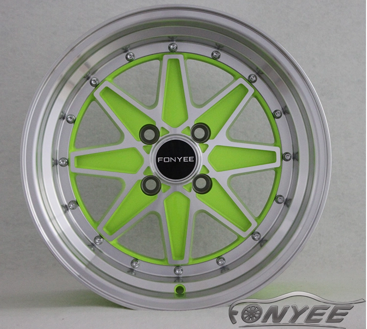 картинка Новые диски SSR Jilba Racing R15 4X100 ET20 J8,25 зеленый + серебро от магазина  StreetTuning