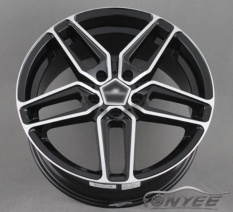 картинка Новые диски AC Schnitzer Type VIII R18 5X114,3 ET45 J8 черный + серебро от магазина  StreetTuning