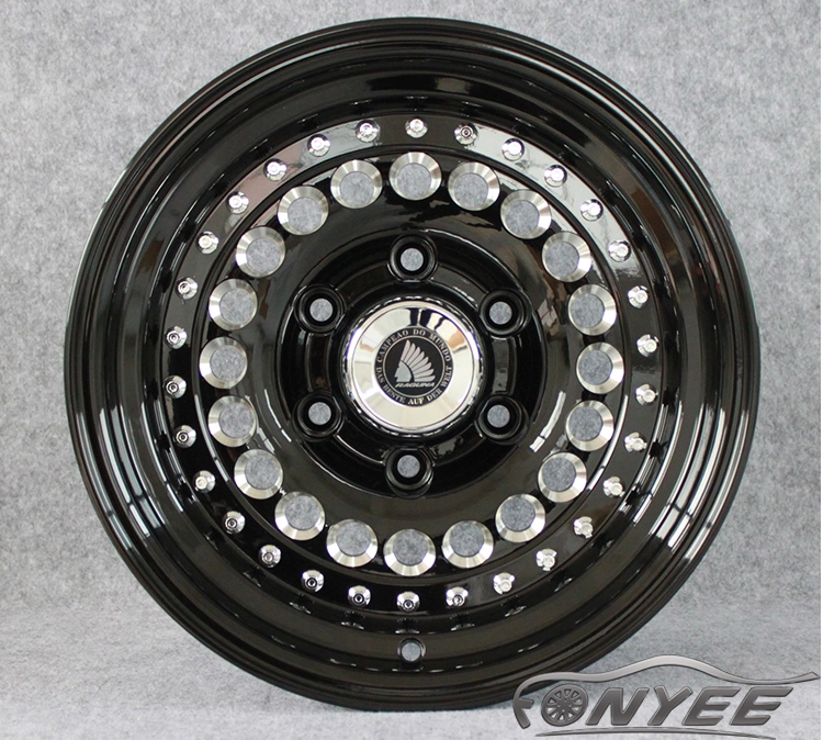 картинка Новые диски Raguna D-Force AKRO R15 6X139,7 ET-44 J10 черные + серебро от магазина  StreetTuning