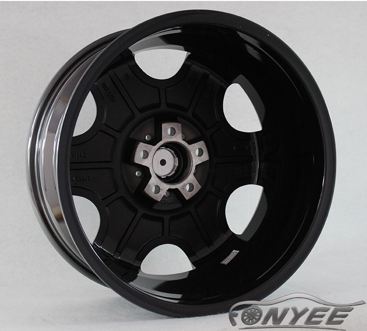 картинка Новые диски Ascari Cuervo R18 J7,5 ET38 5x112 хром от магазина  StreetTuning
