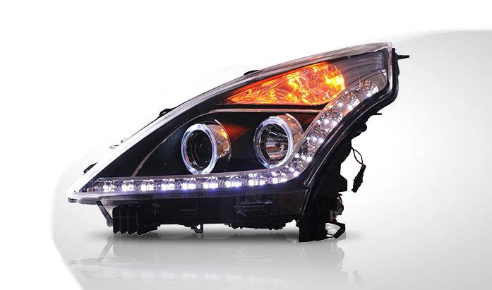 картинка Передние фары для Nissan Teana 2008-2012 от магазина  StreetTuning