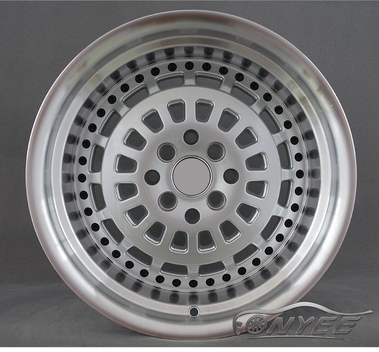 картинка Новые диски ESM 015 R15 4x100 ET25 J8 серебро + черные болтики от магазина  StreetTuning