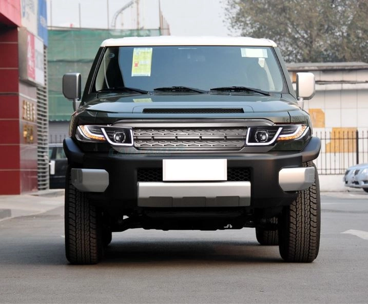 картинка Передние фары для + решетка Toyota Toyota FJ Cruiser 2007-14 от магазина  StreetTuning